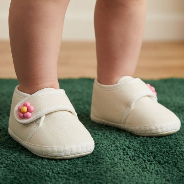 Baby Unisex Cotton Floral White Velcro Booties-BT5409