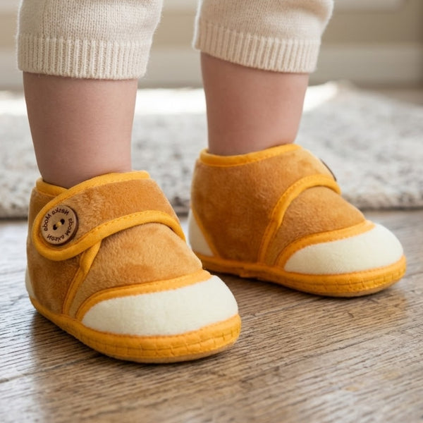 Baby Unisex Soft Velboa Brown,White Velcro Booties-BT5421