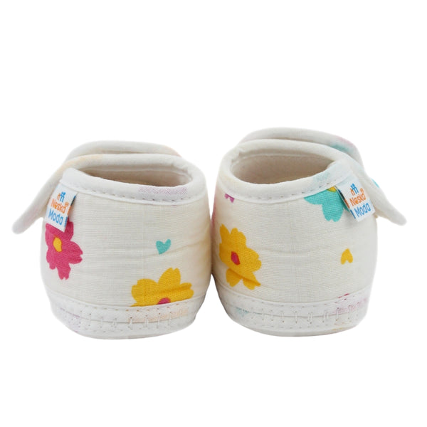 Baby Unisex Floral Muslin White Velcro Booties-BT5479
