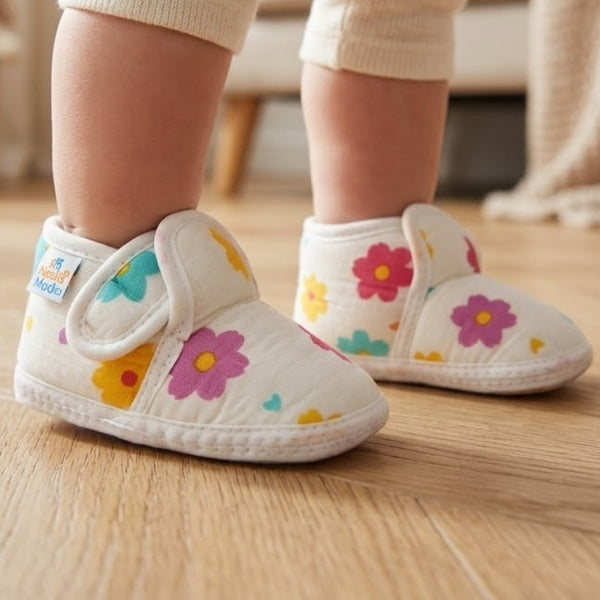Baby Unisex Floral Muslin White Velcro Booties-BT5479