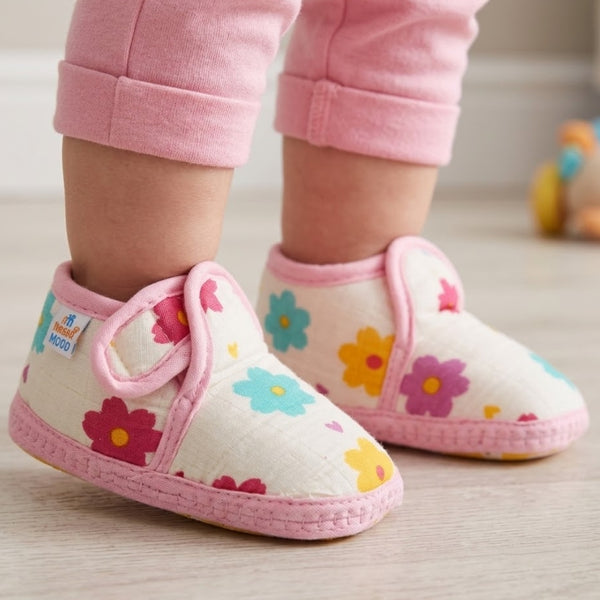 Baby Unisex Floral Muslin Pink Velcro Booties-BT5481