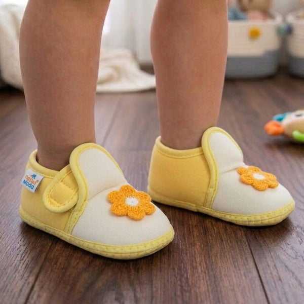 Baby Girls Cotton Floral White,Yellow Velcro Shoe-BT5528