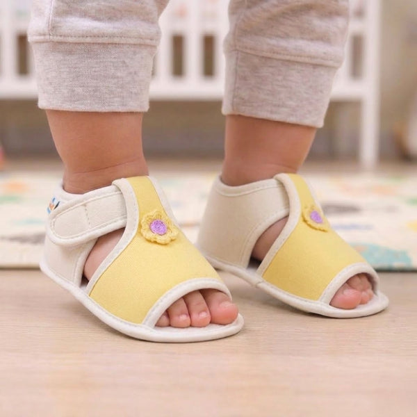 Baby Girls Skin-friendly Cotton Floral Yellow,White Velcro Sandal Booties-BT5545