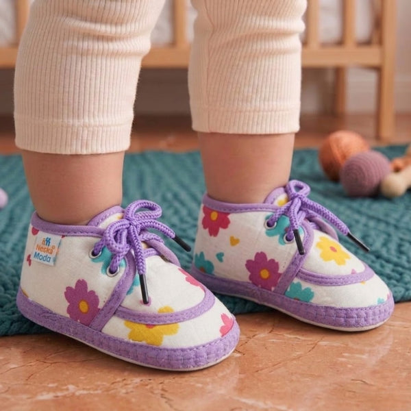 Baby Unisex Flower & Circle Muslin White,Purple Velcro Shoe Booties-BT5562