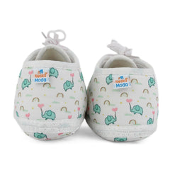 Baby Unisex Giraffe Printed Soft Cotton White,Green Lace Shoe Booties-BT5577