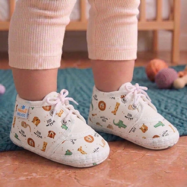 Baby Unisex Giraffe Printed Soft Cotton White Lace Shoe Booties-BT5579
