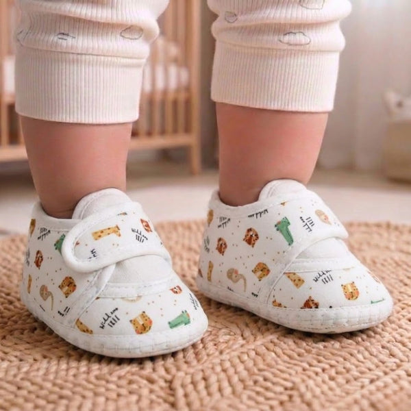 Baby Unisex Tiger Printed Soft Cotton White Velcro Shoe Booties-BT5584