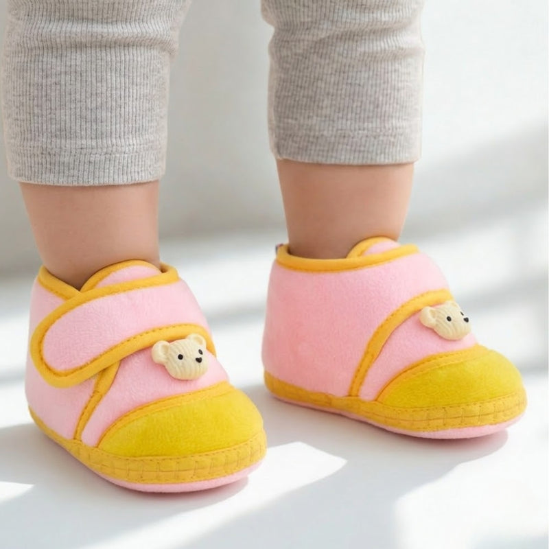 Baby Unisex Bear Face Soft Velboa Pink,Yellow Velcro Shoe-BT5607