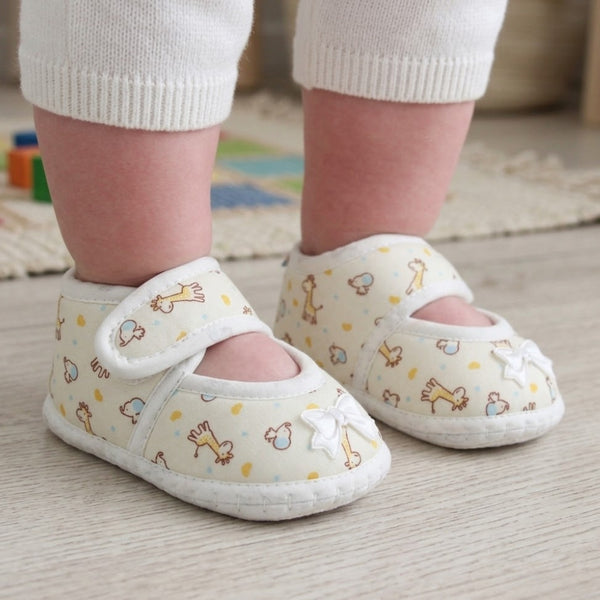 Baby Girls Giraffe Printed Soft Cotton Bow Yellow,White Velcro Belly Booties-BT5620
