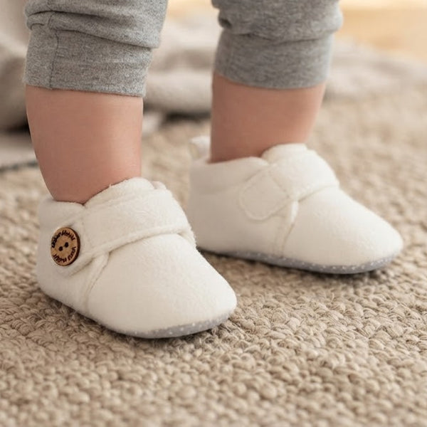 Baby Unisex Soft Velboa White Velcro Shoe Booties-BT5632