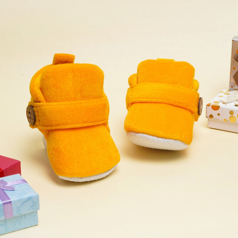 Baby Boys & Baby Girls 6 To 12 Months Velvet Velcro Booties