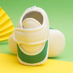 Baby Unisex Cotton White,Green Velcro Booties-BTB5258